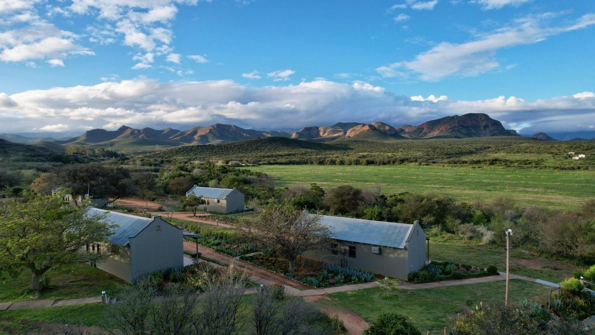 Thabile Lodge Oudtshoorn Exteriör bild